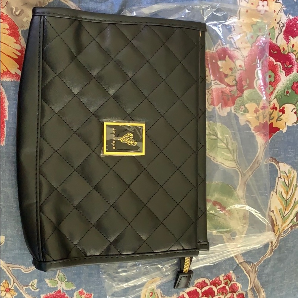 Black Purse